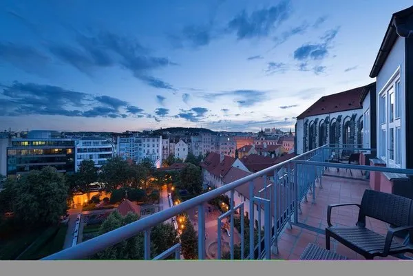 EA Hotel Juli
