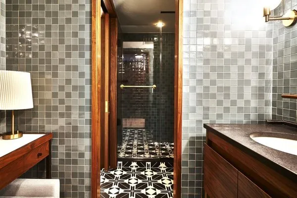 Eaton Hotel