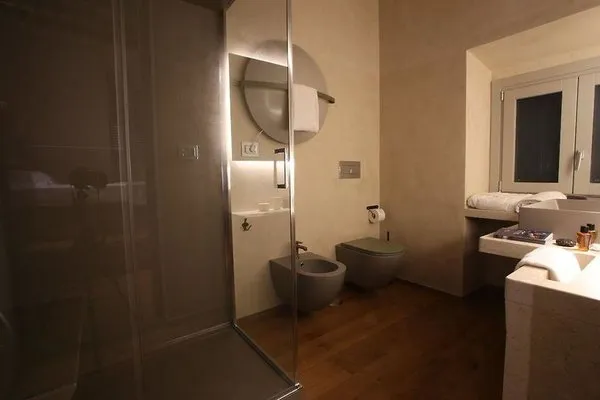Edward Rooms & Wellness
