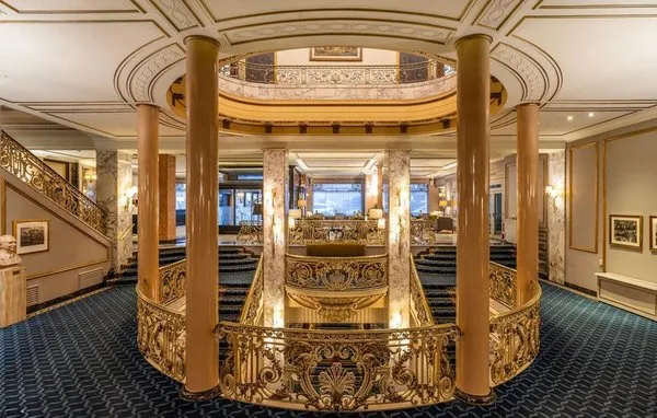 El Avenida Palace Hotel