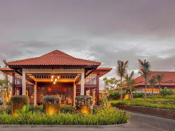 EL Royale Hotel & Resort