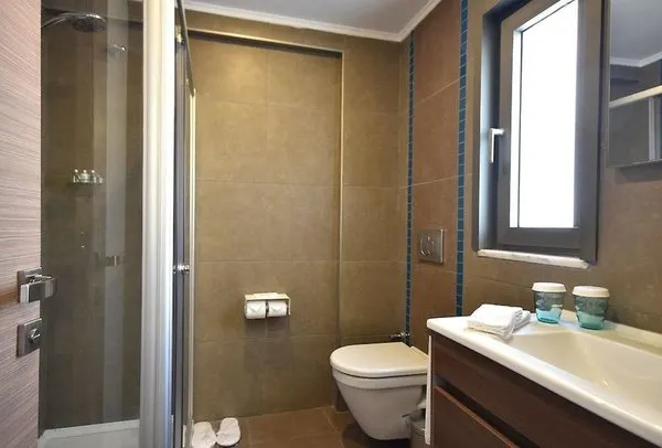 Elanaz Hotel