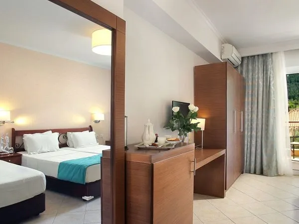 Electra Hotel