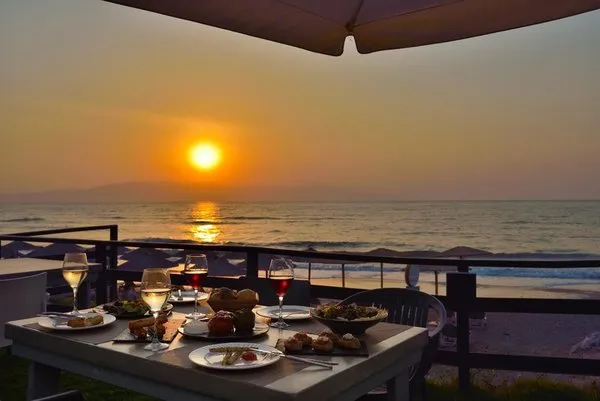 Elia Agia Marina Hotel
