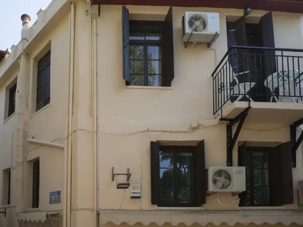 Elia Portou Rooms