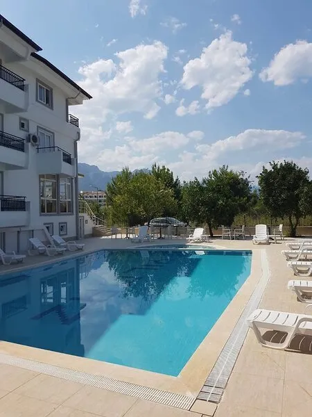 Elijah Hotel