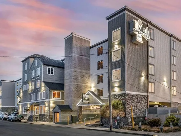 Elizabeth Oceanfront Suites, an Ascend Hotel Collection Member