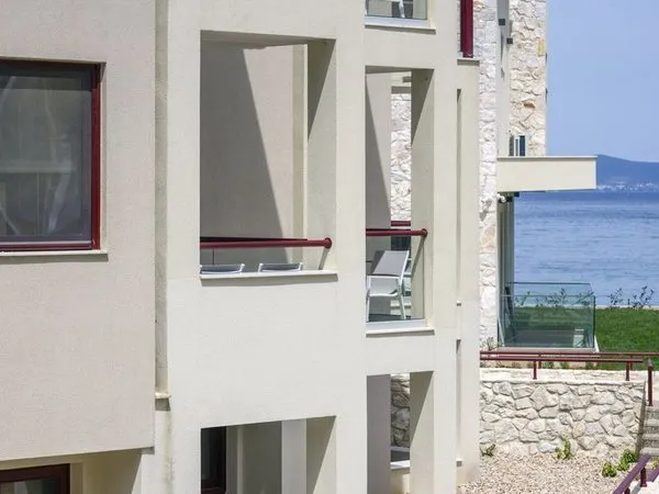 Elpiniki Luxury Rooms