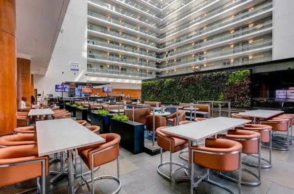 Embassy Suites by Hilton Chicago Downtown Magnificent Mile