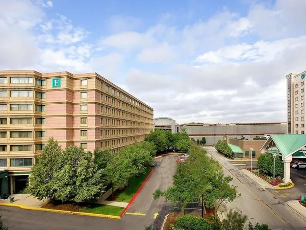 Embassy Suites by Hilton Chicago O'Hare Rosemont