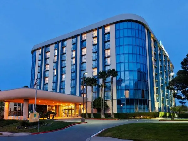 Embassy Suites by Hilton San Francisco Airport