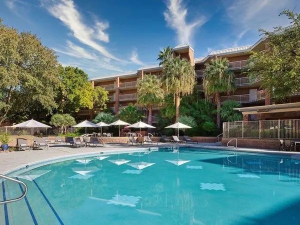 Embassy Suites by Hilton Tucson East