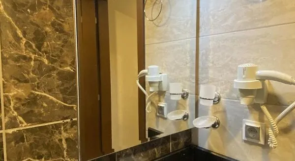 Emily Rose Hotel