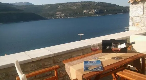 En Plo Luxury Suites