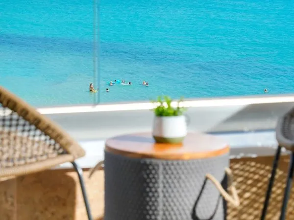 Essentia Luxury