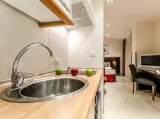 Exe Suites 33
