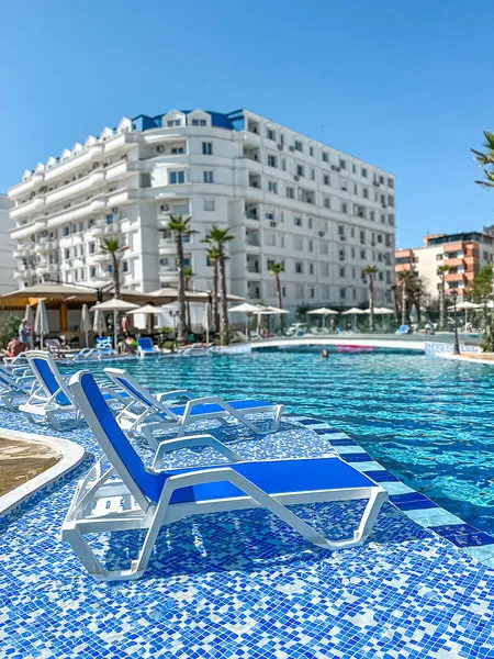Fafa Aqua Blue Hotel