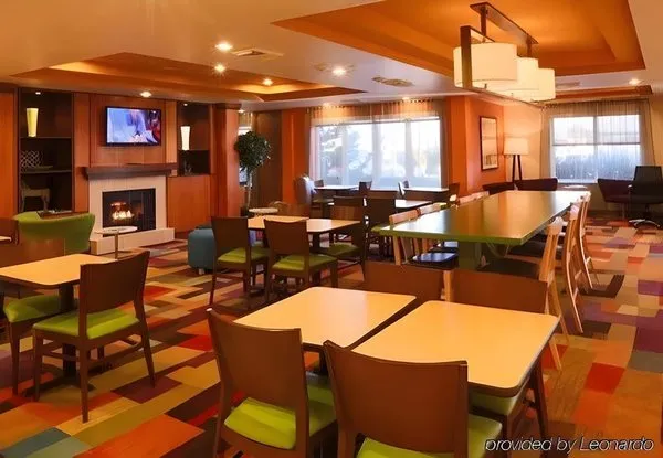 Fairfield Inn & Suites Burlington