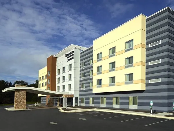 Fairfield Inn & Suites by Marriott Hendersonville Flat Rock