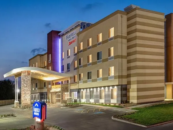Fairfield Inn & Suites Detroit Macomb