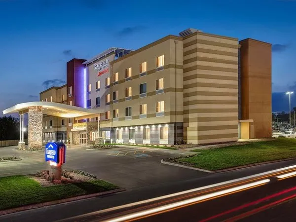 Fairfield Inn & Suites Plymouth
