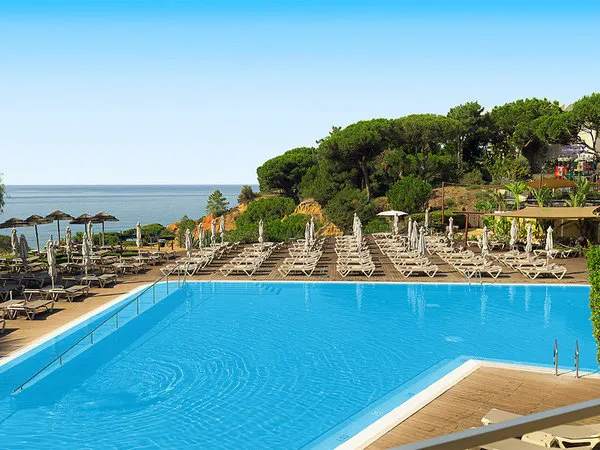 Falesia Beach Resort