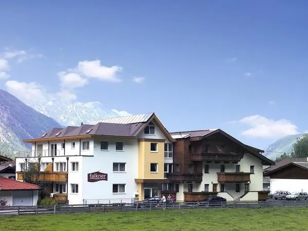 Falkner Appartement Resort