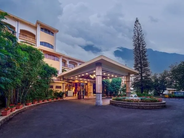 Fariyas Resort Lonavala