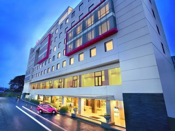 favehotel Hyper Square