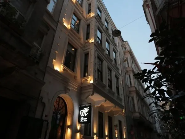 Ferman Pera Hotel