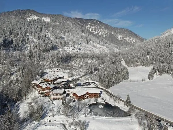 Feuriger Tatzlwurm Berghotel & Spa, BW Signature Collection