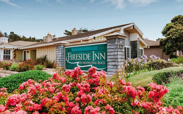 Fireside Inn on Moonstone Beach