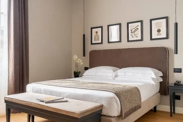 Flom Boutique Hotel