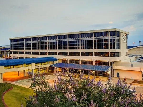Four Points by Sheraton Huntsville Airport