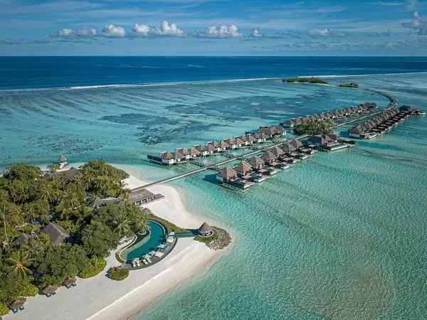 Four Seasons Resort Maldives at Kuda Huraa