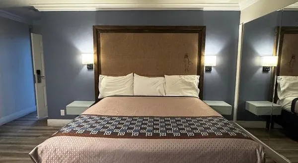 Friendship Motor Inn