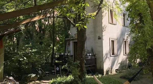 Garden House Apartments