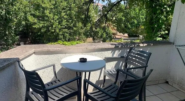 Gargamelo Restaurant & Pension