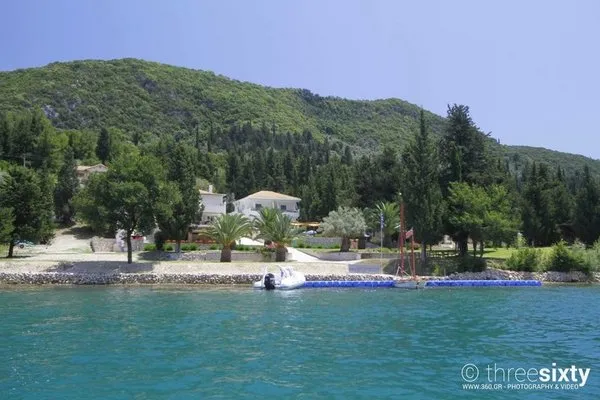 Geni Garden Apartments