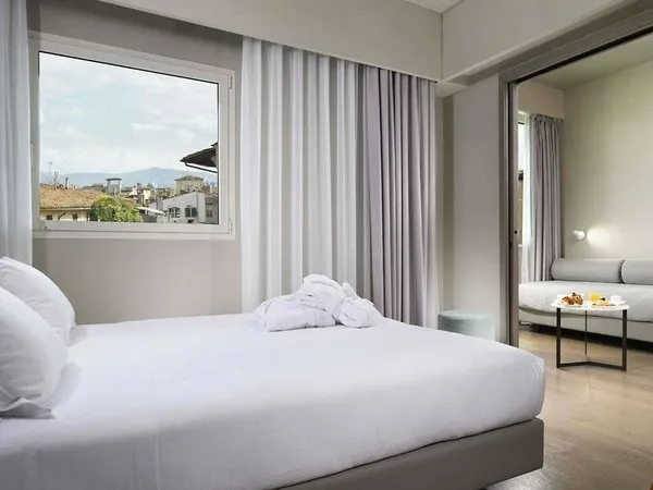 Glance Hotel