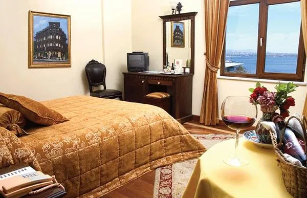 GLK Premier Acropol Suites & Spa