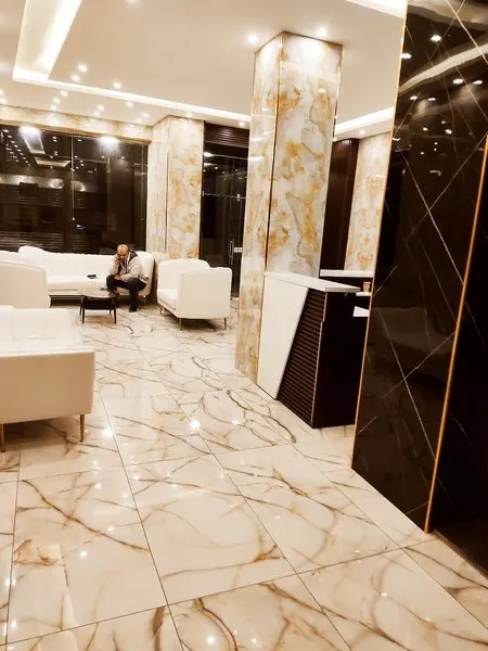 Golden Hotel