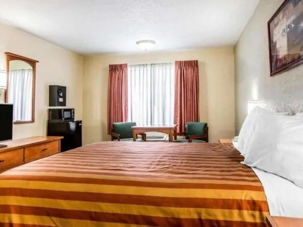 Golden Star Hotel London