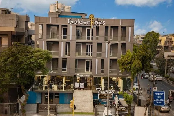 GoldenKeys Inn