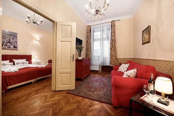 Golebia 8 Residence