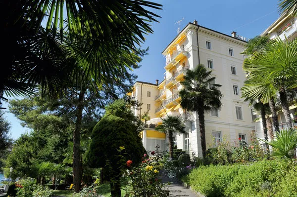 Golf Hotel René Capt