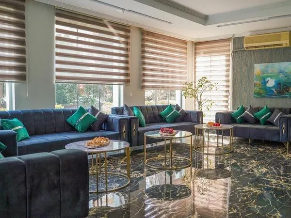 Grand Alisa Hotel