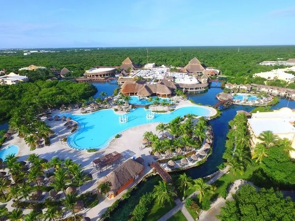 Grand Palladium Select White Sand