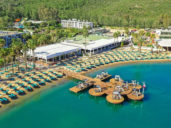 Green Bay Resort & Spa