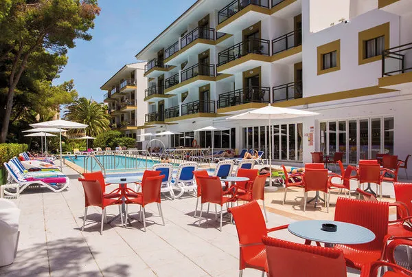 Guya Wave Hotel